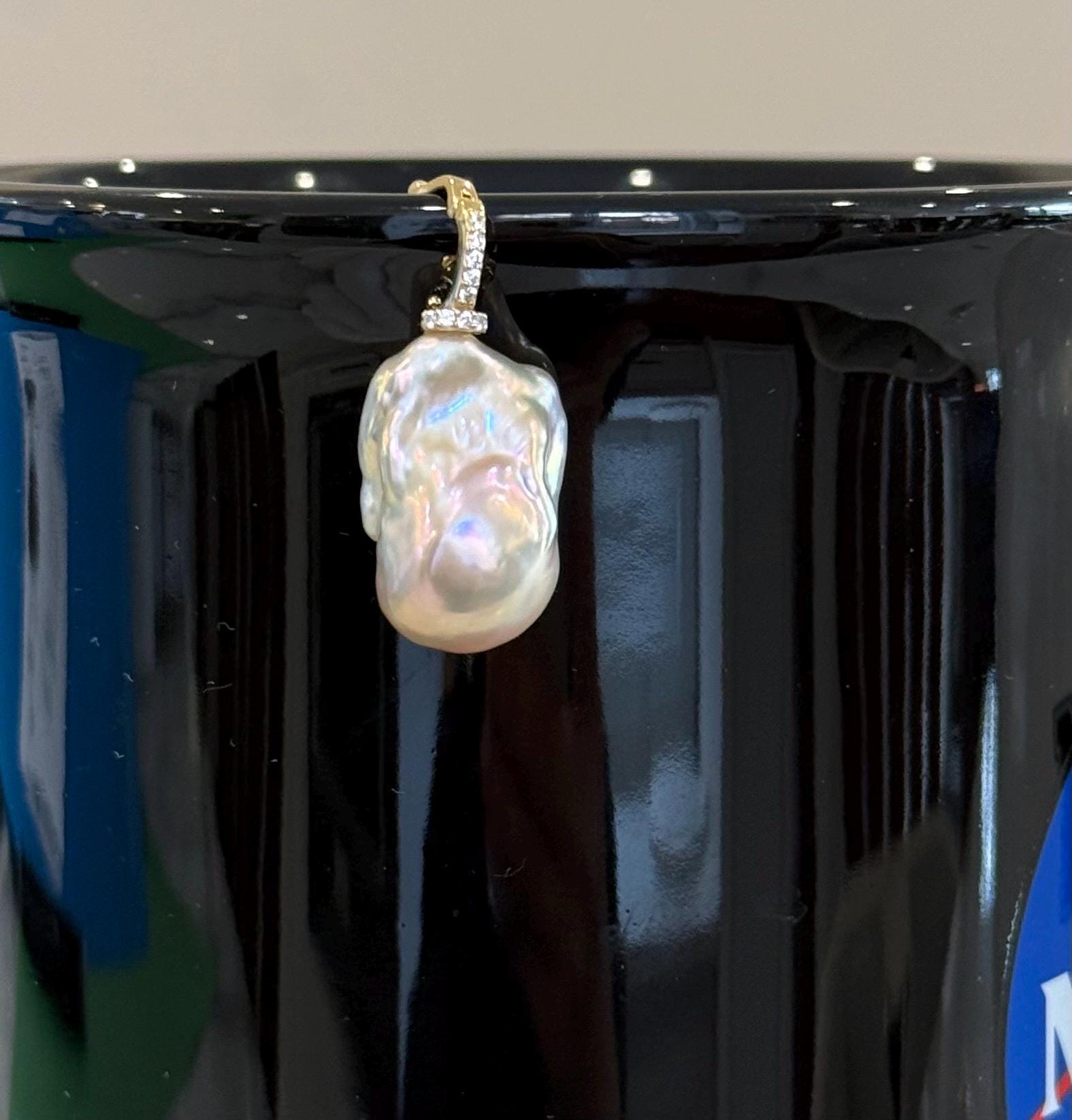 shiny baroque pendant