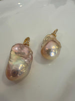 In sale Metallic ivory rainbow clean baroque pendant warm tone Dainty Pearl necklace daily office jewelry gift for her.