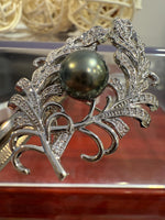 Tahitian pearl brooch