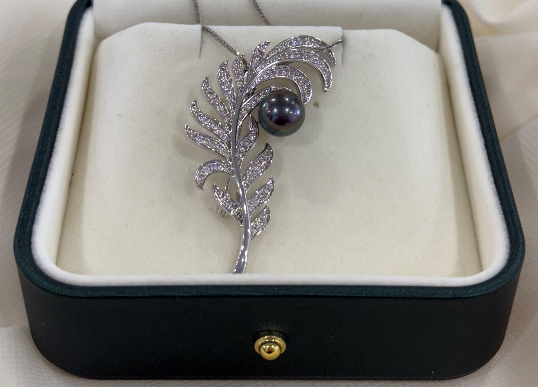 elegant pendant