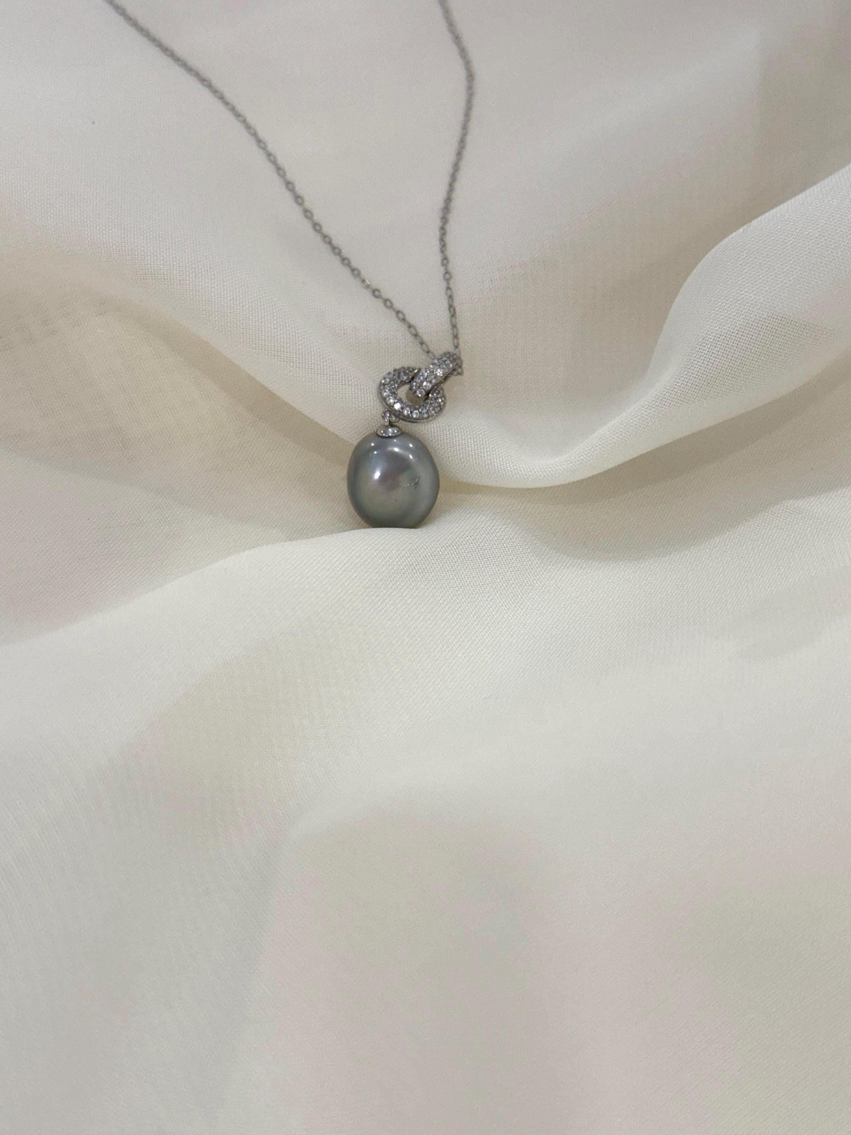 Tahitian Keshi pearl