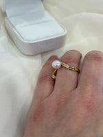 unique pearl ring