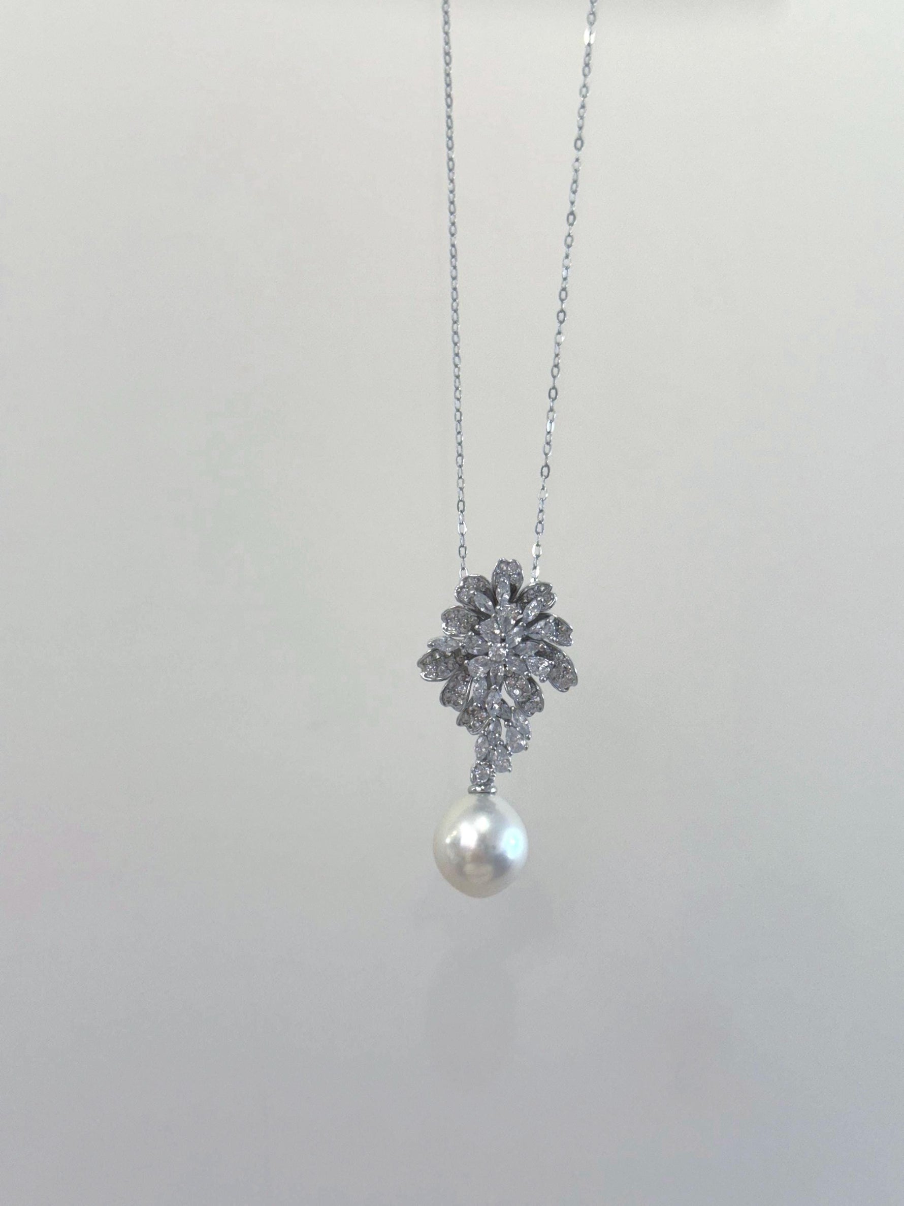 white pearl pendant