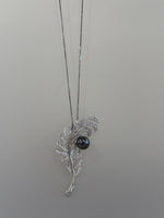 Tahitian pendant