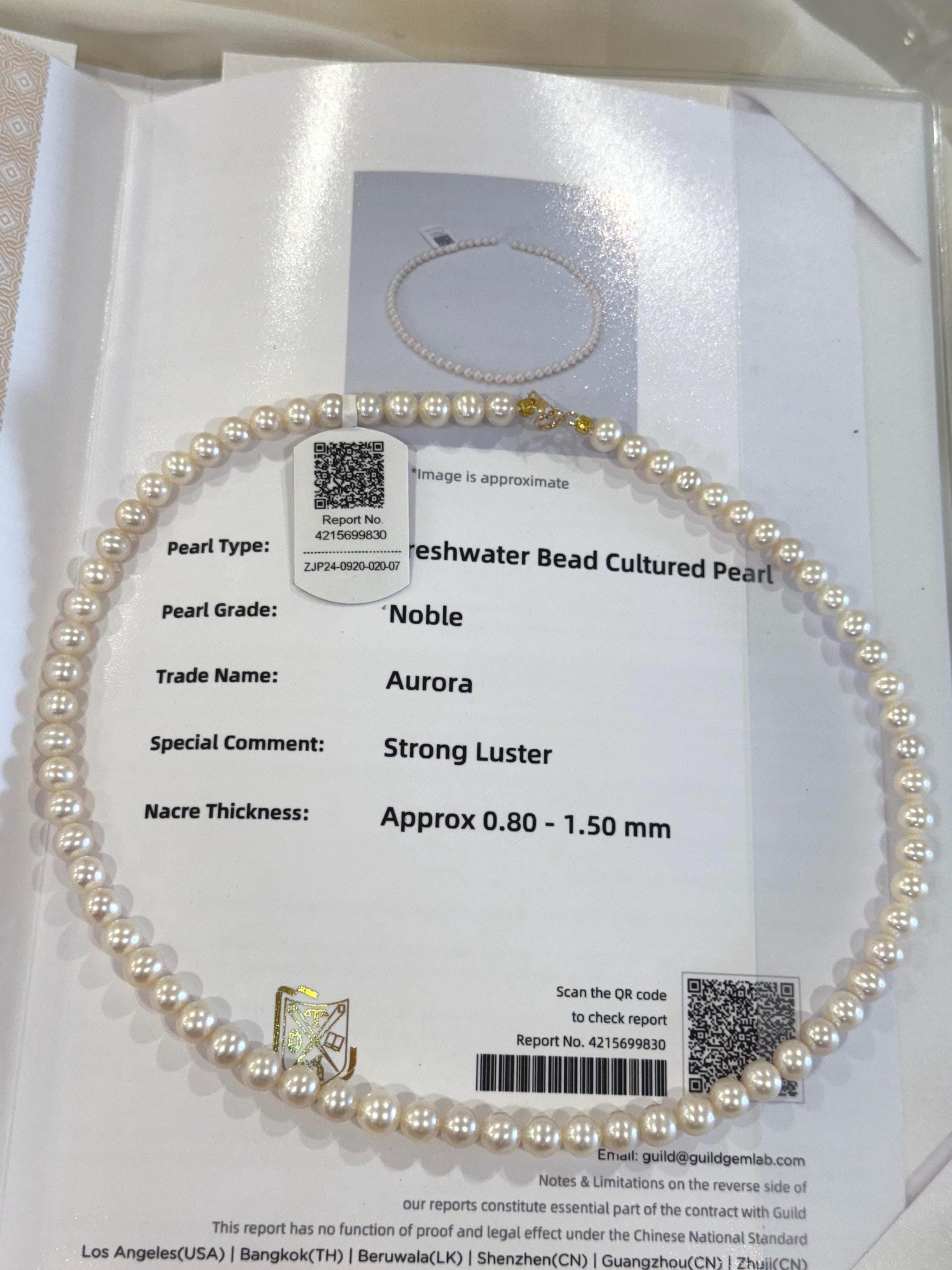 white pearl necklace