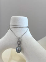 Tahitian Keshi pendant