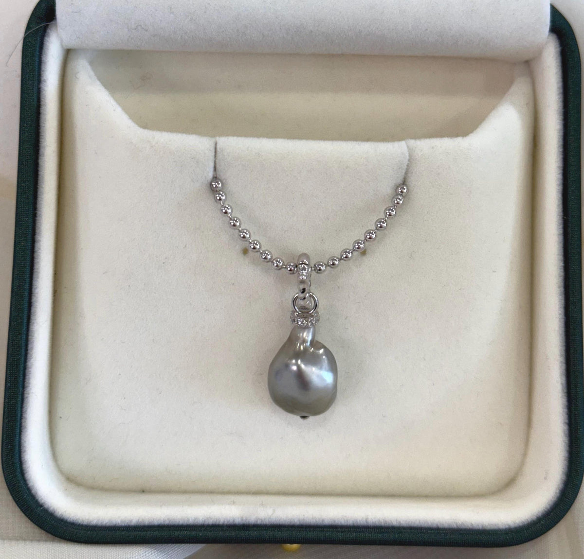 elegant gift for mom