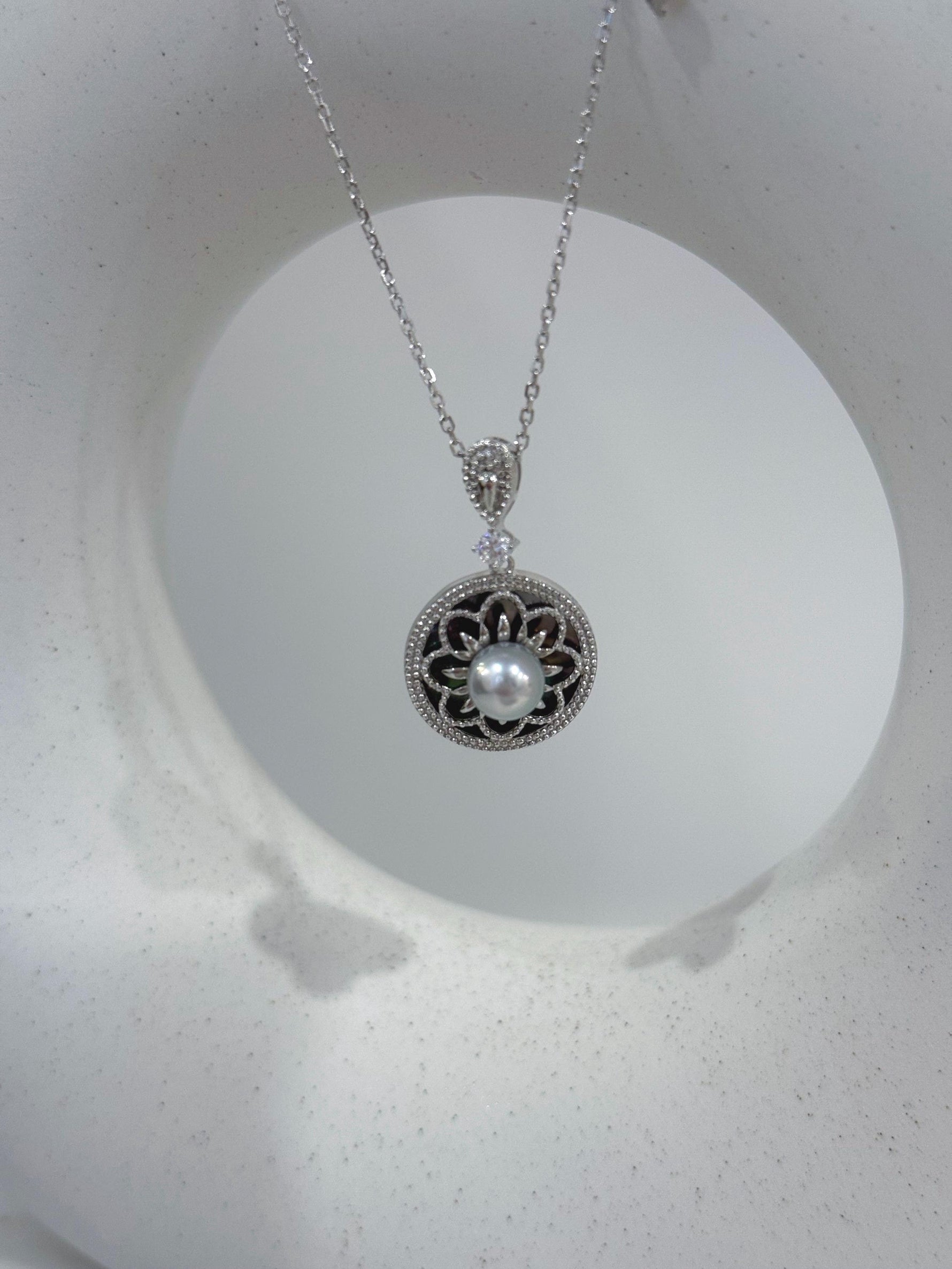 Akoya silver blue pearl shell vintage pendant for her engagement
