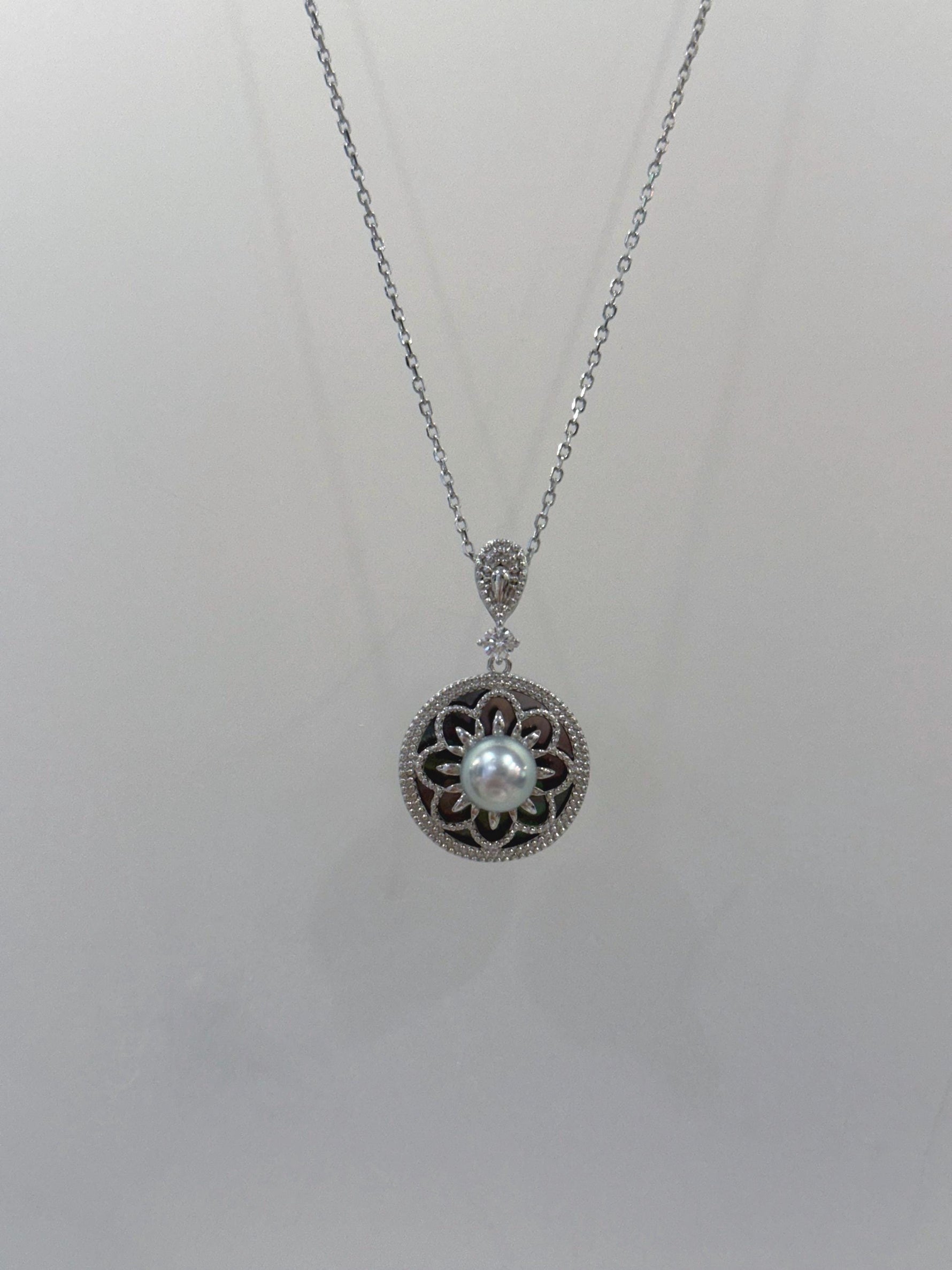 Akoya silver blue pearl shell vintage pendant for her daily wear