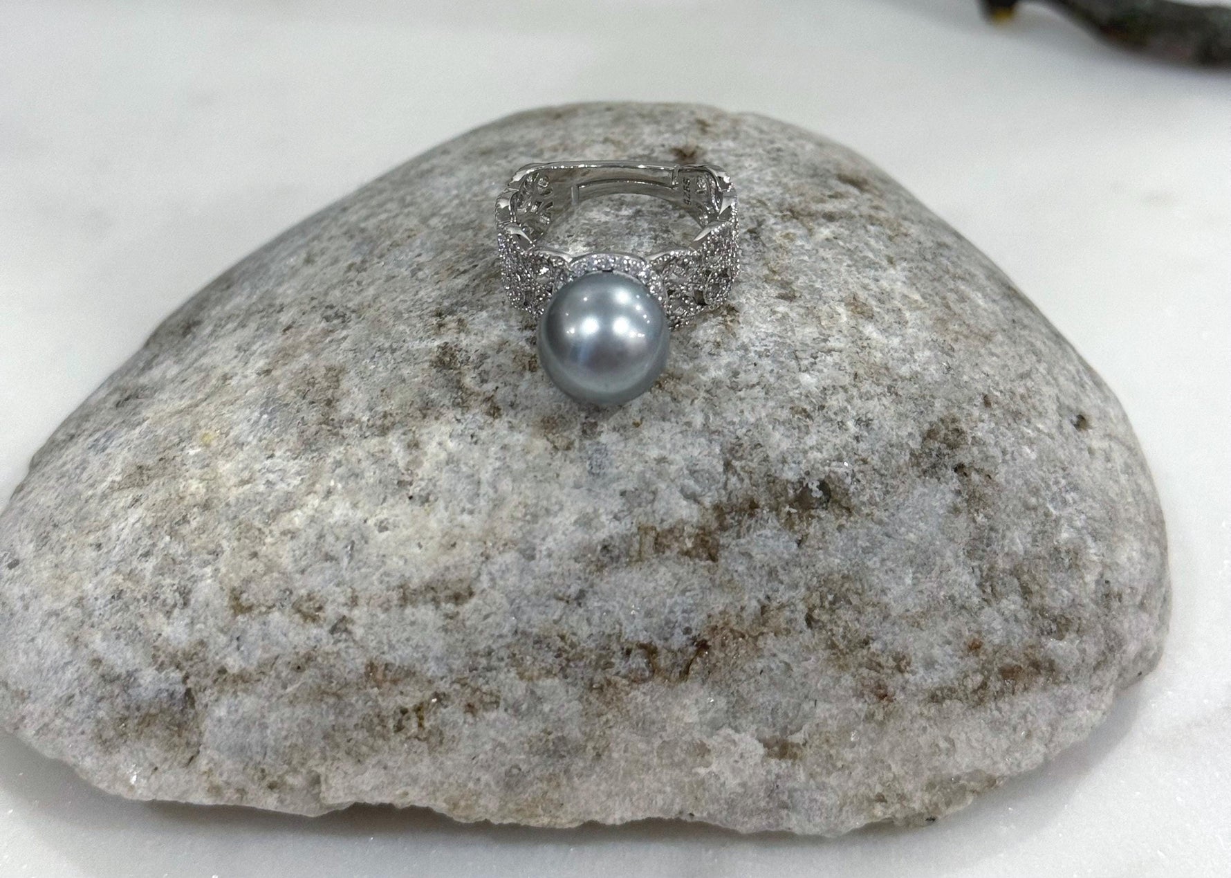 Tahitian silver platinum pearl silver ring for her wedding gift