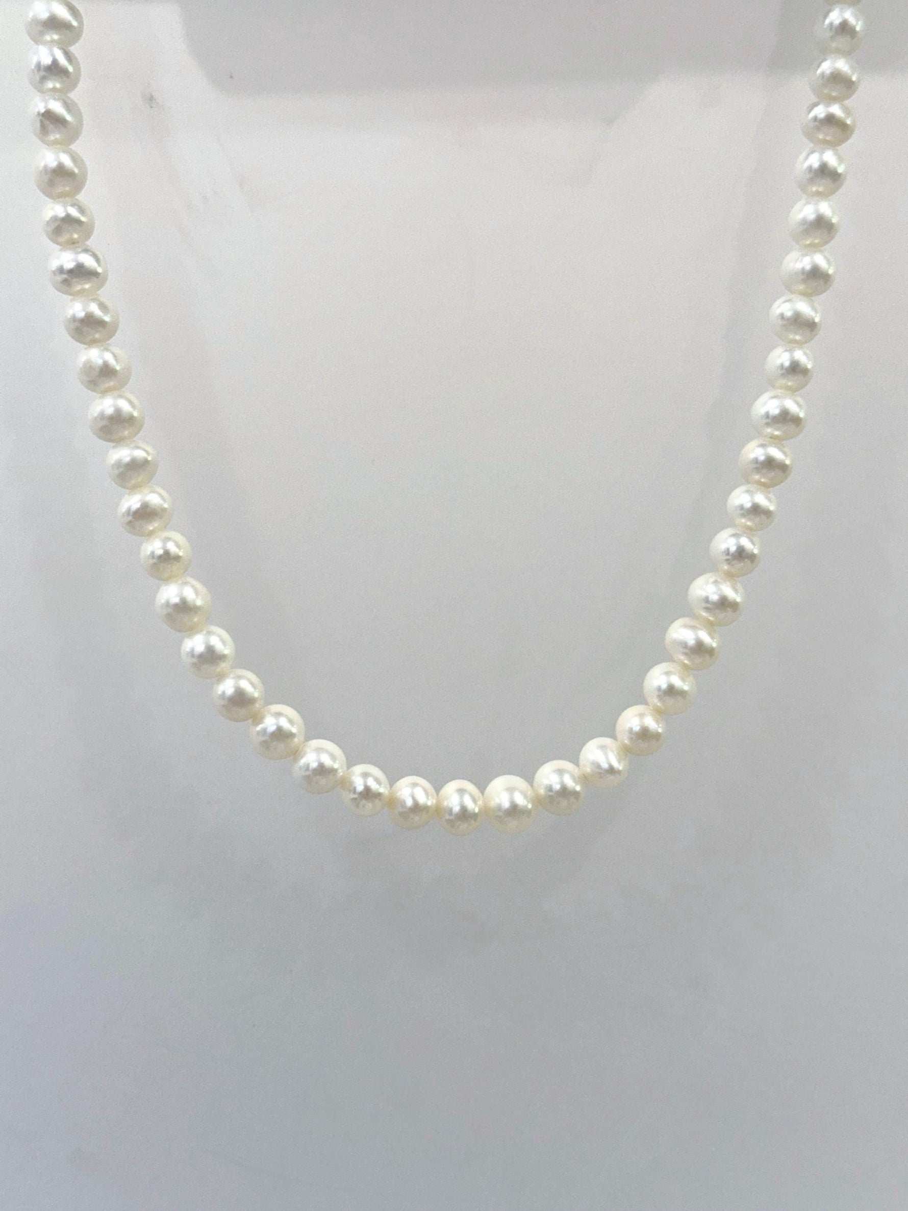 affordable white Pearl minimalist necklace strand for her