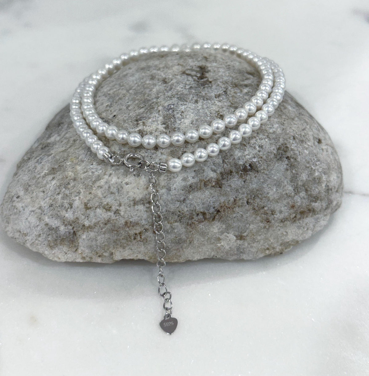 Freshwater white small pearl minimalistic necklace strand for her