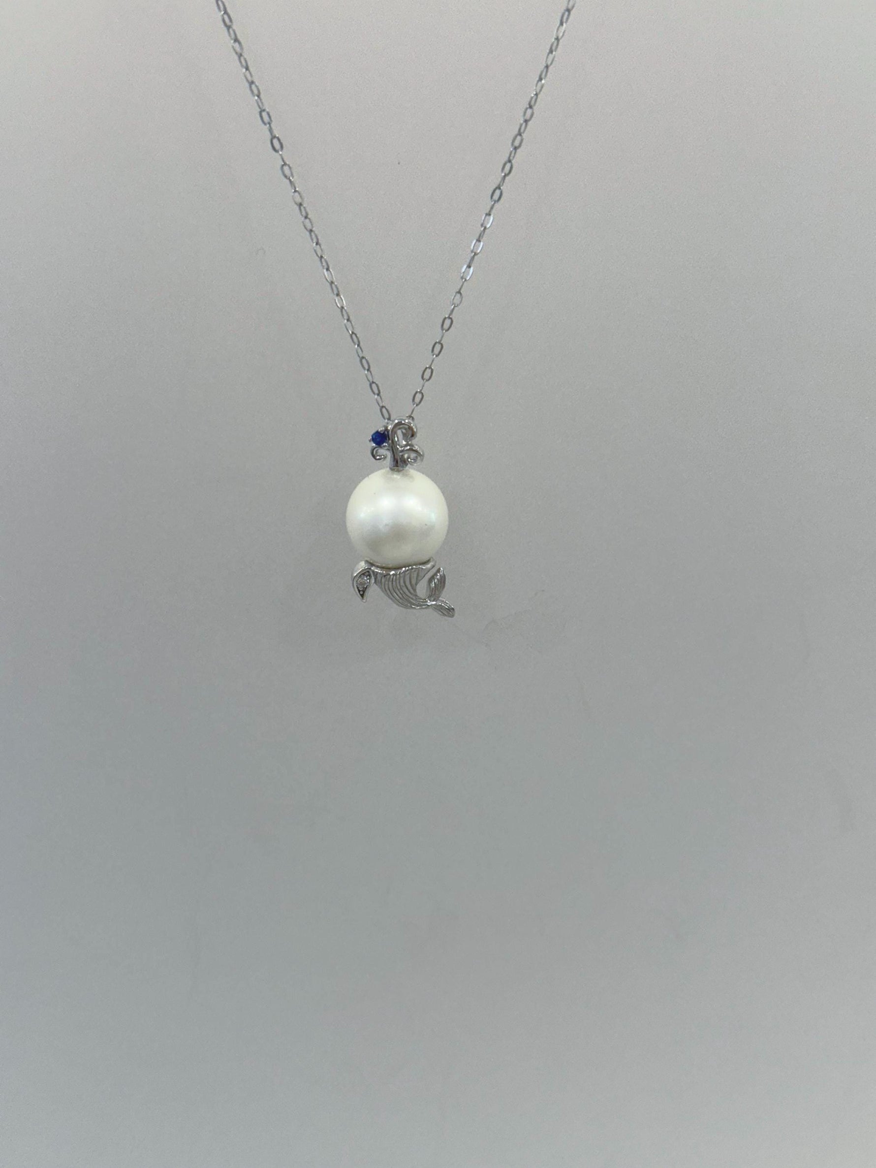Australian Ocean White Pearl Mermaid Pendant for her graduation