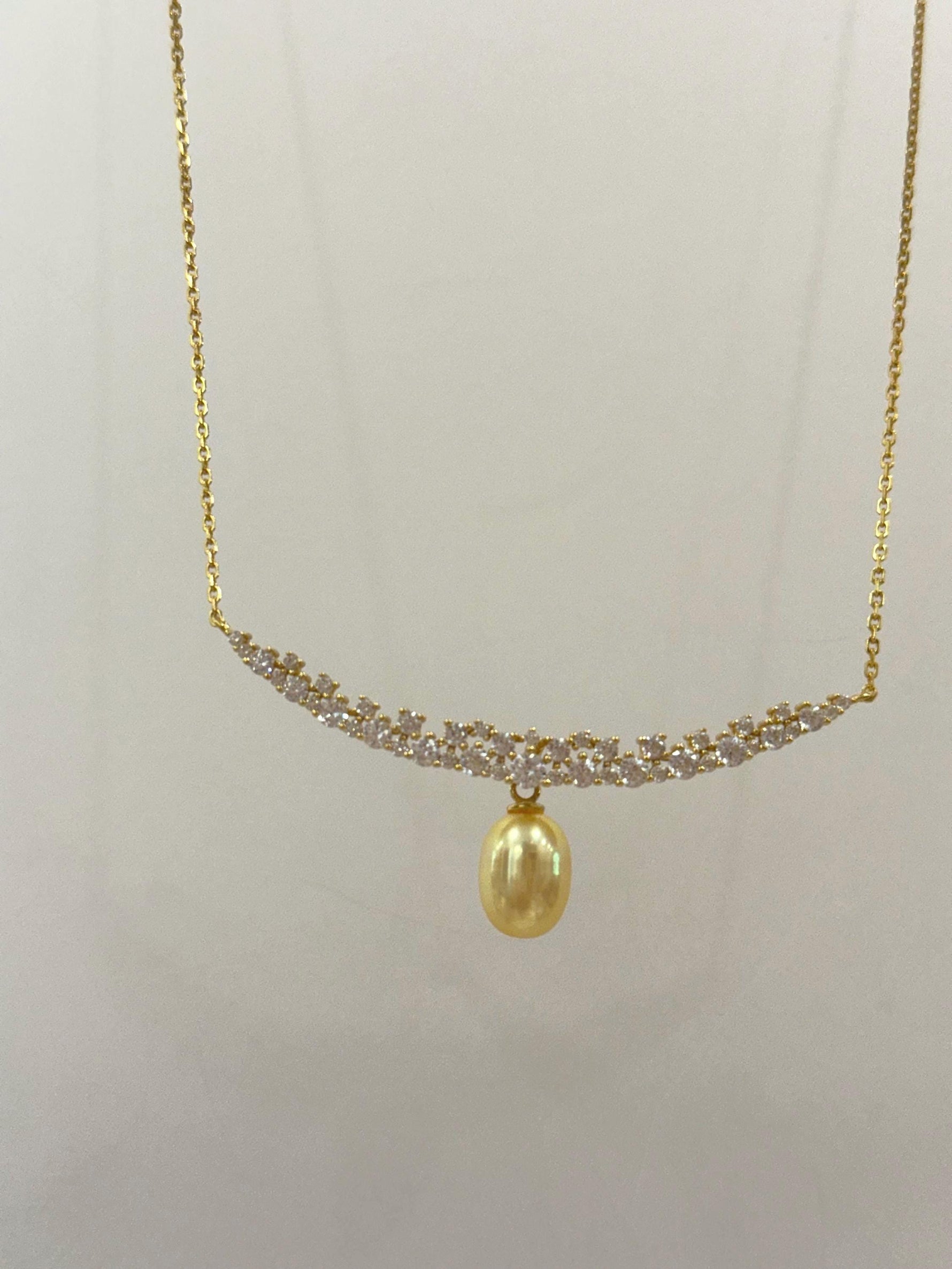 South sea golden pearl vintage necklace set for her engagement