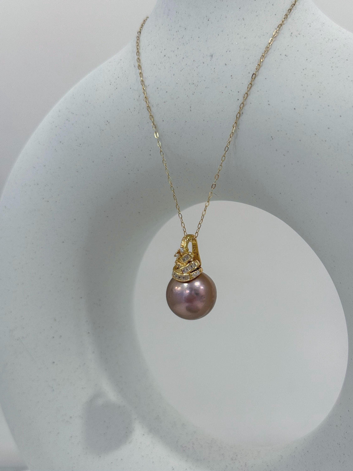 Edison blush pink pearl gold hue minimalist pendant for her office wear