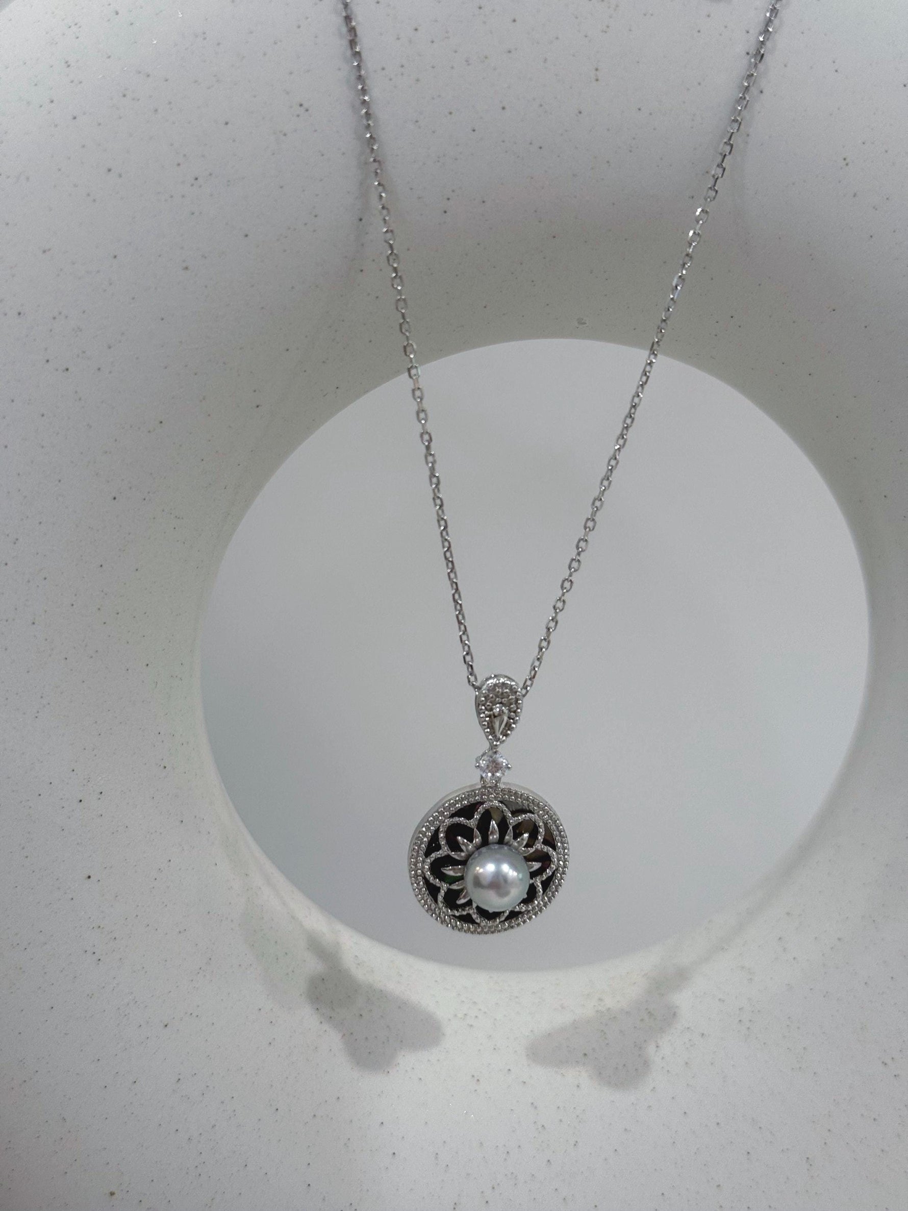 Akoya silver blue pearl shell vintage pendant for her