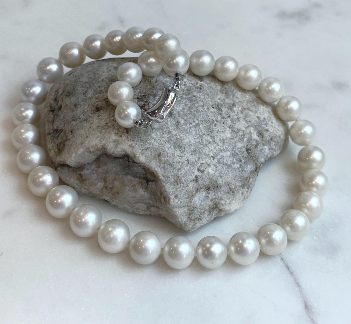 Australian ocean White Silken pearls Necklace strand for her retirement