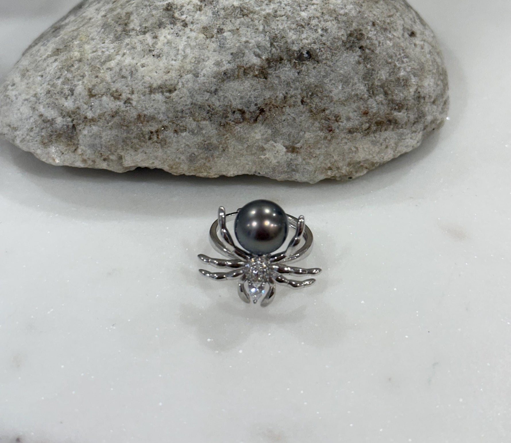 Tahitian Platinum Green Spider silver ring for her anniversary