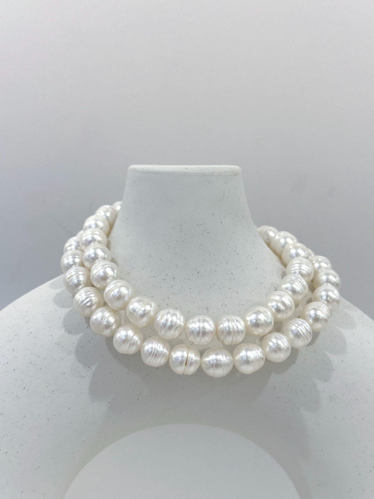 Freshwater white circle pearls stand necklace for her birthday