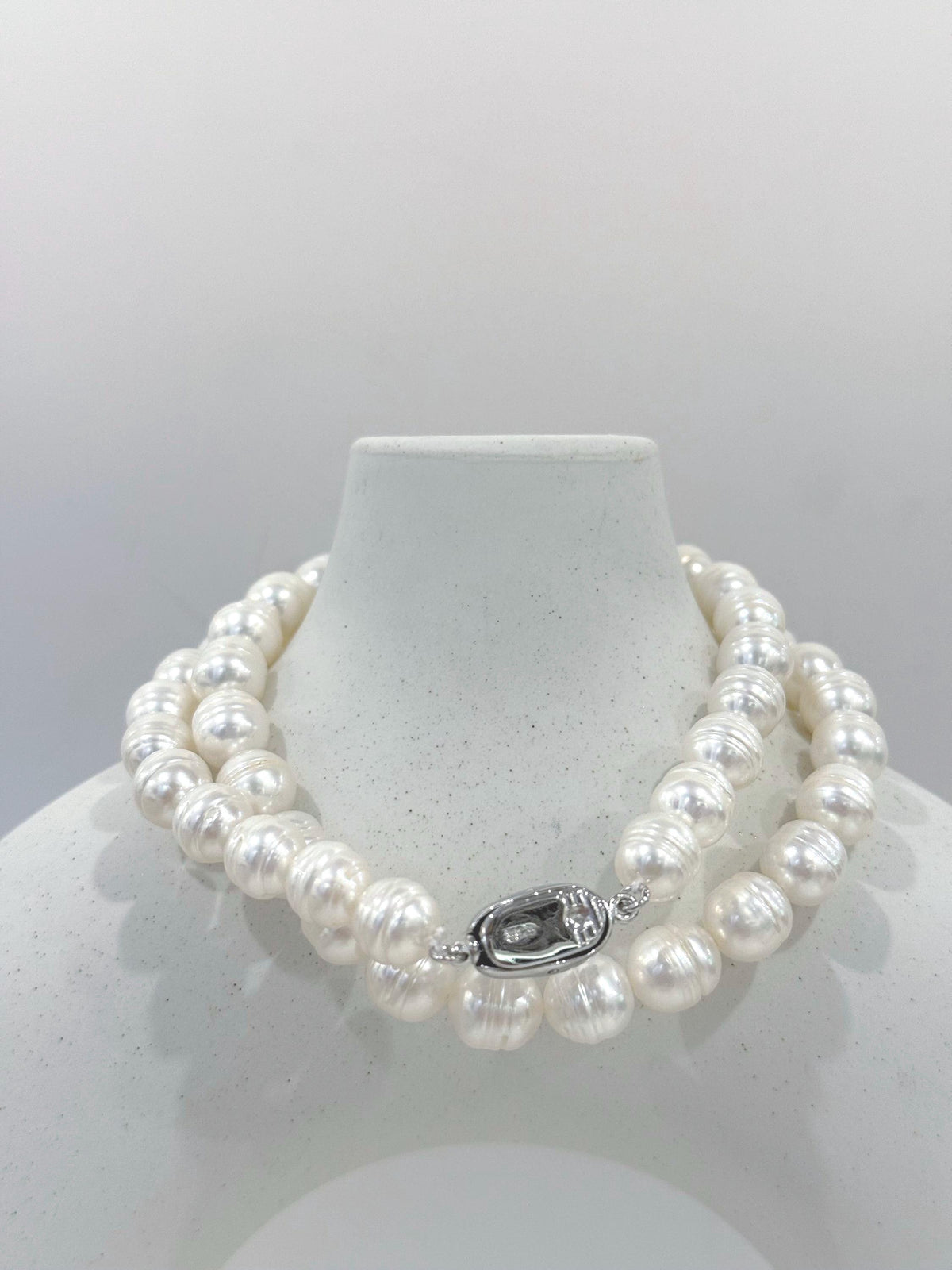 good price Freshwater white circle pearls stand necklace for her
