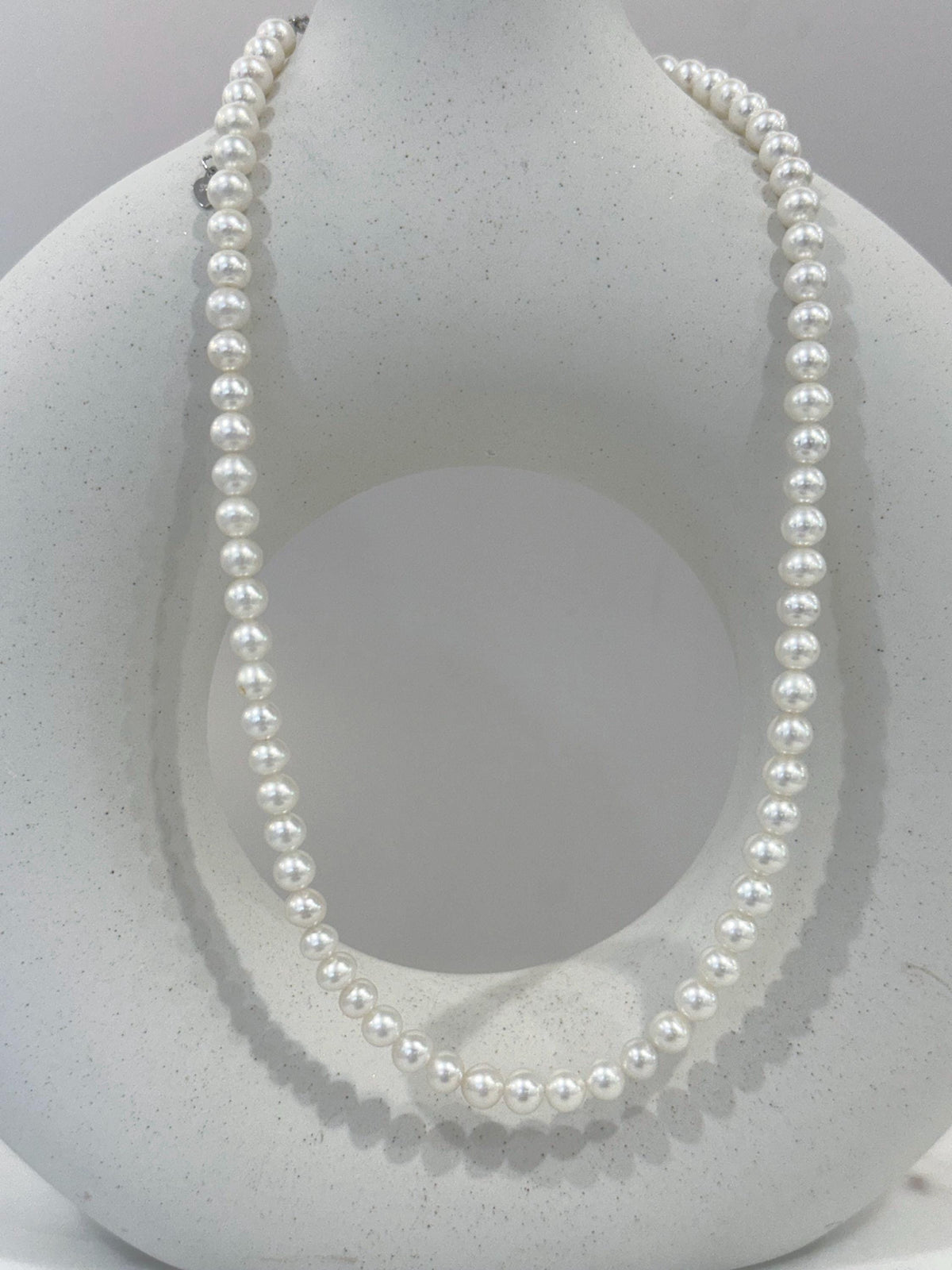 Small cold white pearl minimalist pearl necklace strand for her