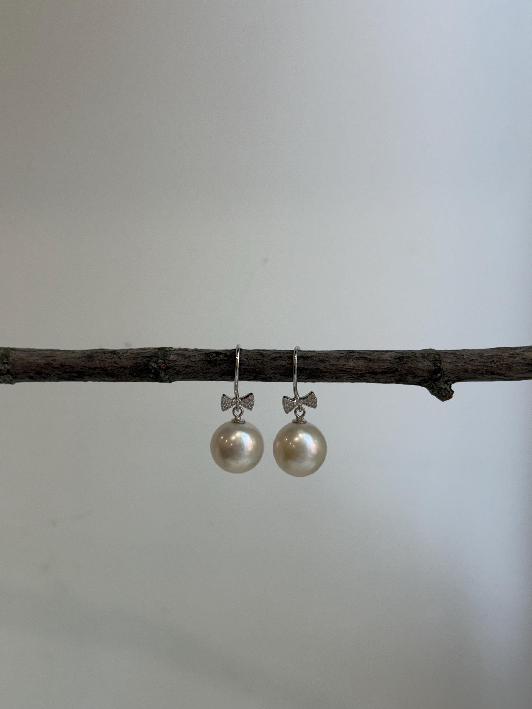 White Edison pearls s925 silver butterfly earrings for her retirement