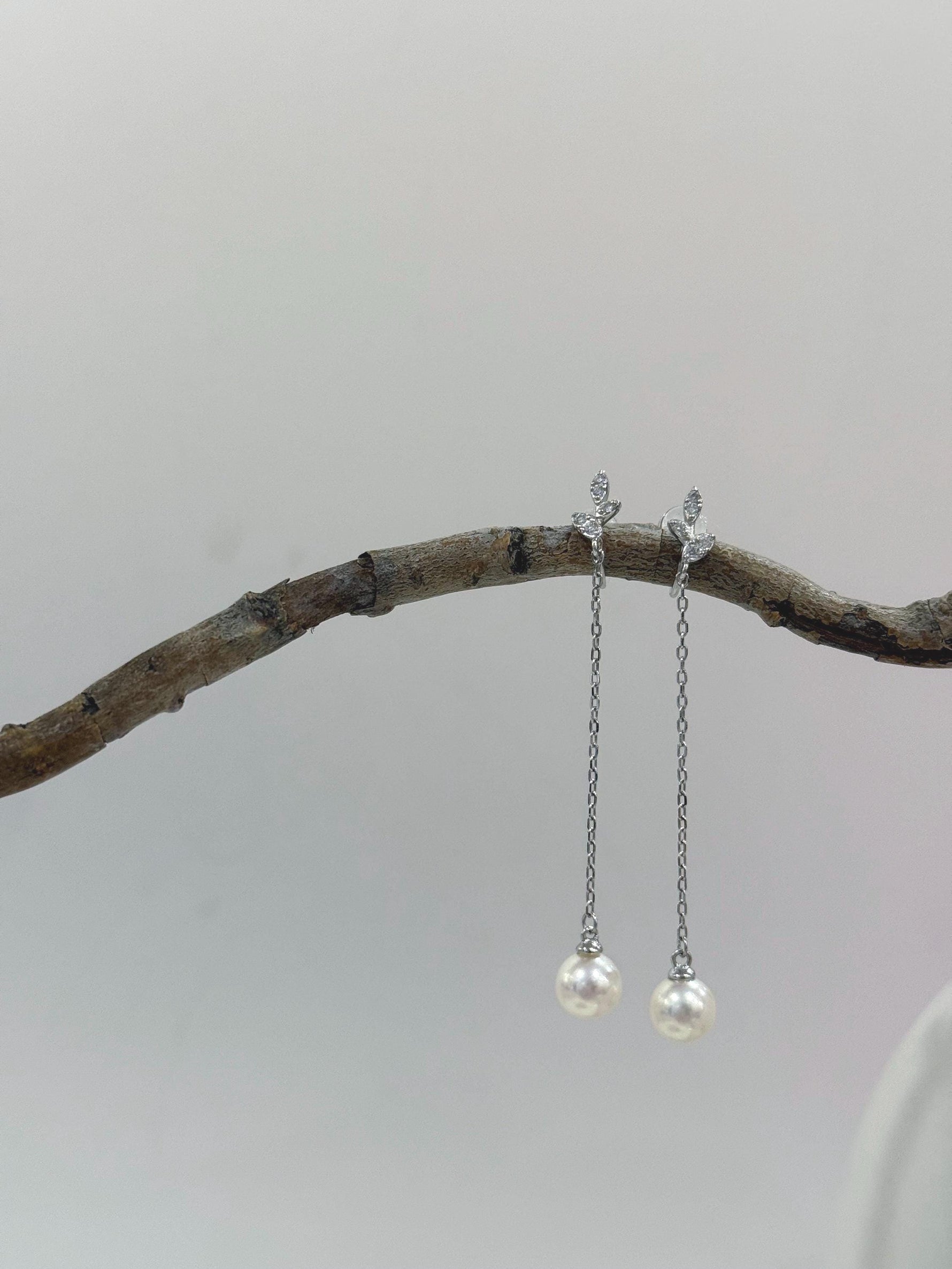 Akoya White earrings no piercing chandeliers for her engagement