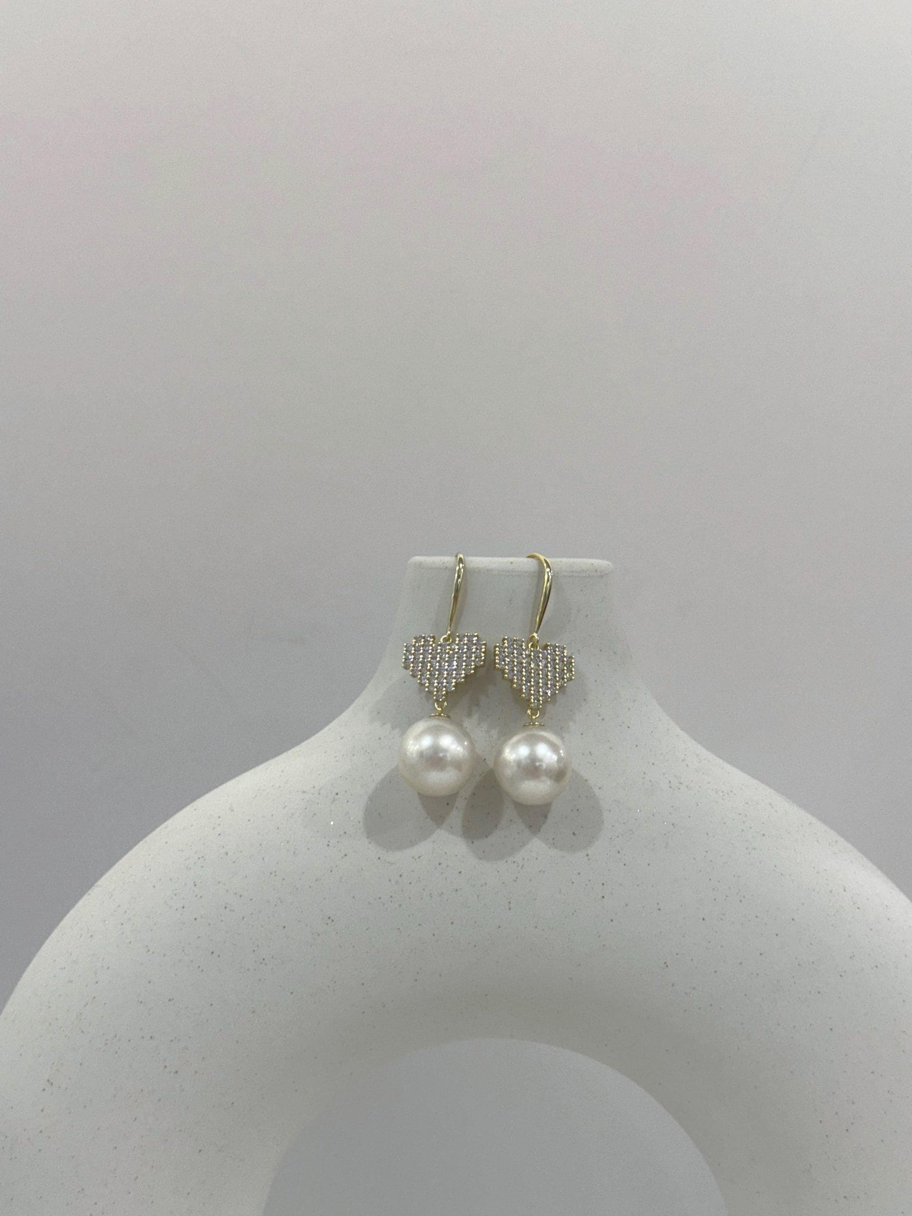 Edison white pearl heart silver earrrings for her anniversary