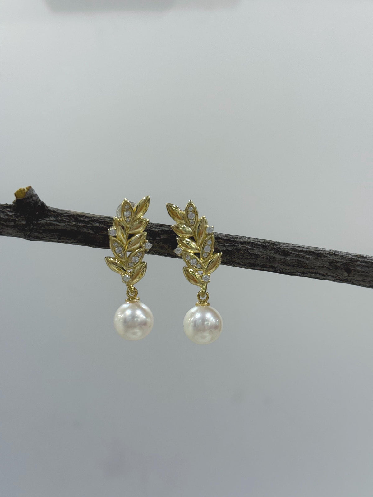 Akoya ocean white  leaf silver earrings for her anniversary