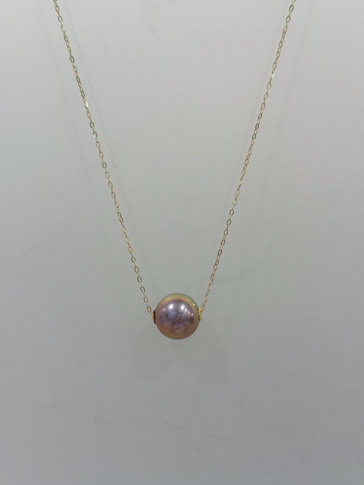 blush pink green hue freshwater Edison pearl floating 18k edges pendant for her daily wear