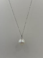 Freshwater Edison white Pearl minimalist silver pendant for her women