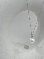 Freshwater Edison white Pearl minimalist silver pendant for her daily wear