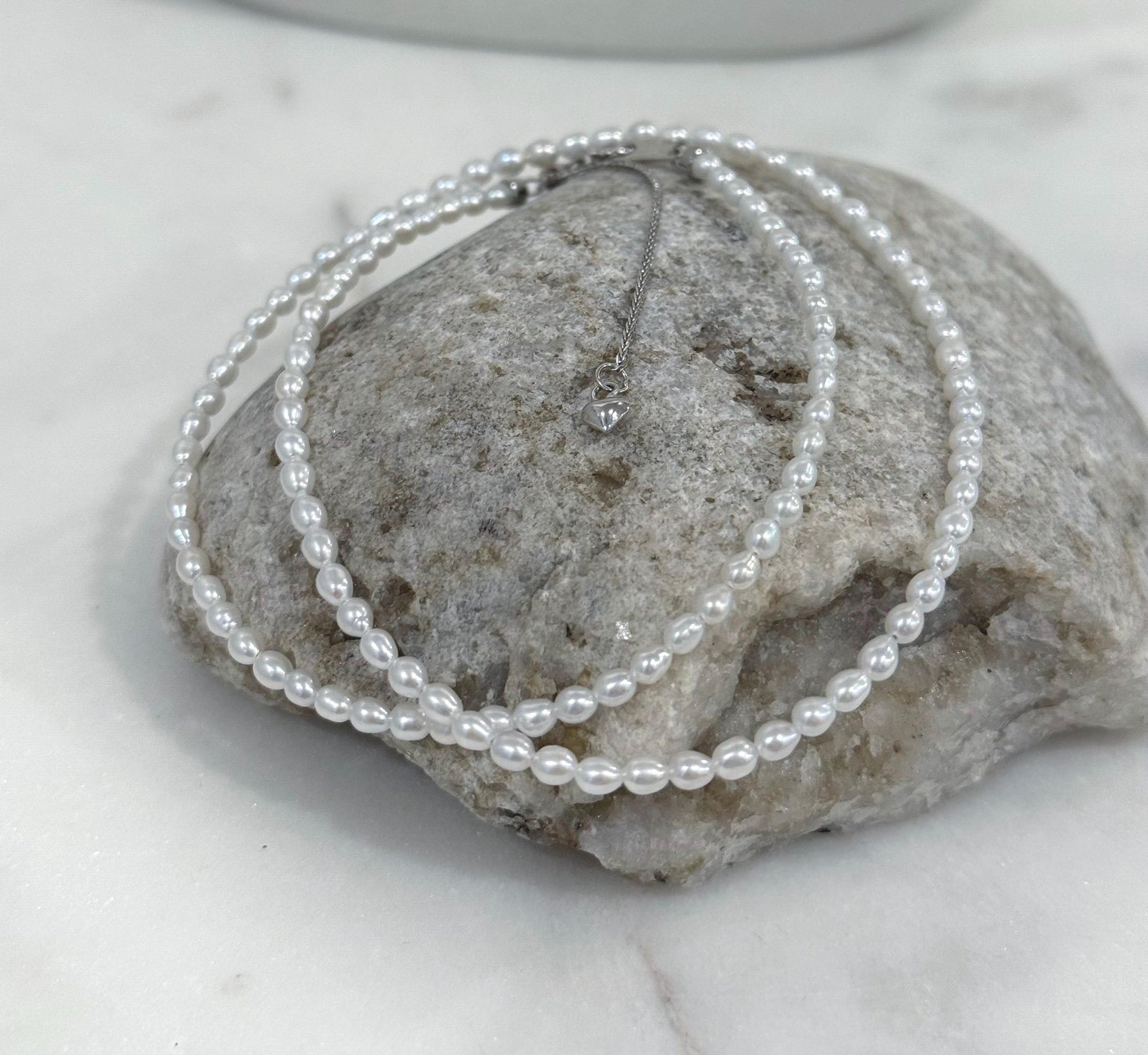 Extremely strong luster cold white keshi pearls necklace strand for her graduation