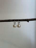 White Edison pearls s925 silver butterfly earrings for her graduation