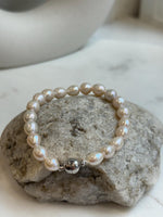 freshwater Keshi pearls bracelet for her daily wear