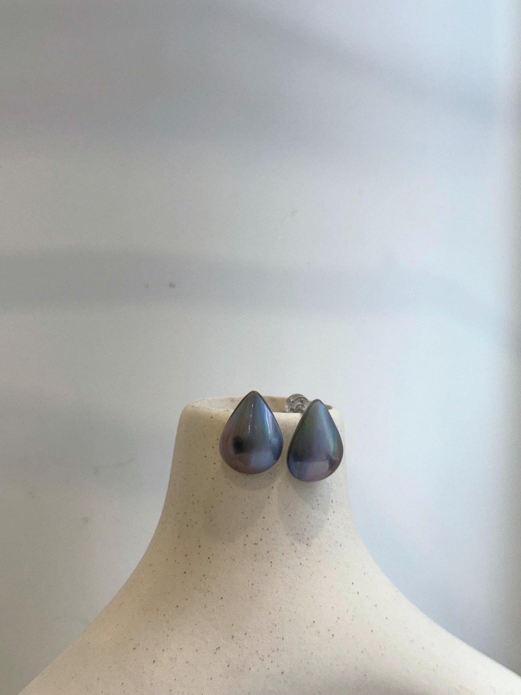 Aurora colors waterdrop ocean Mabe pearls s925 silver earrings for her daily wear