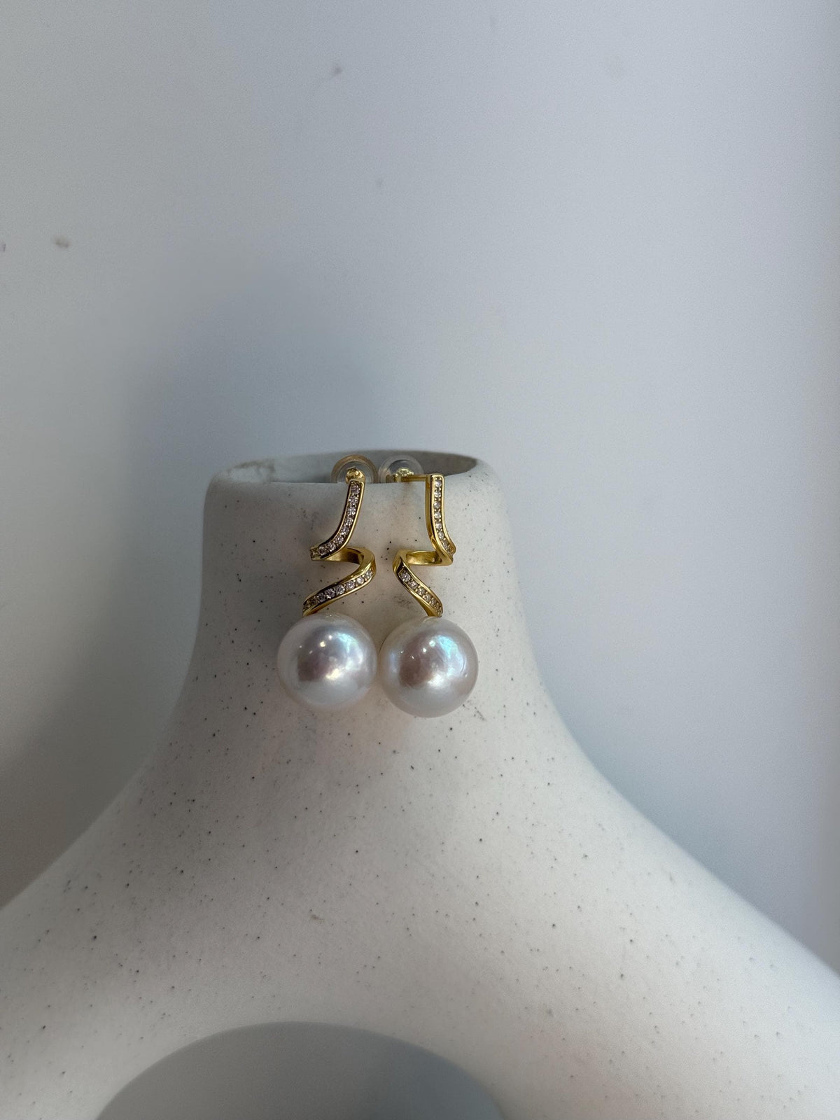 white Edison Pearl s925 silver dangling earrings for her Graduation