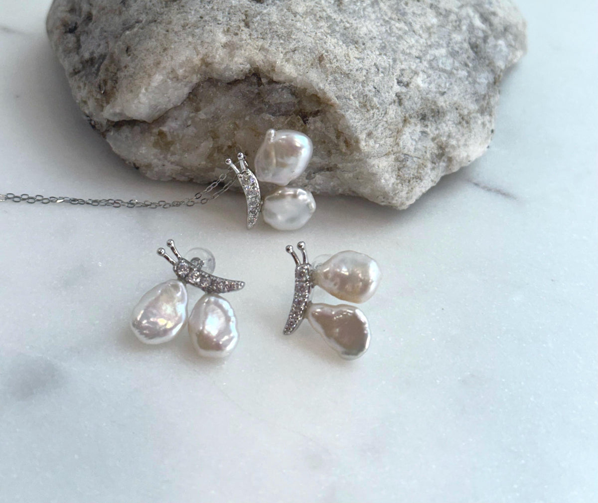 white iridescent petal Keshi pearls s925 silver butterfly earrings necklace pendant set for her