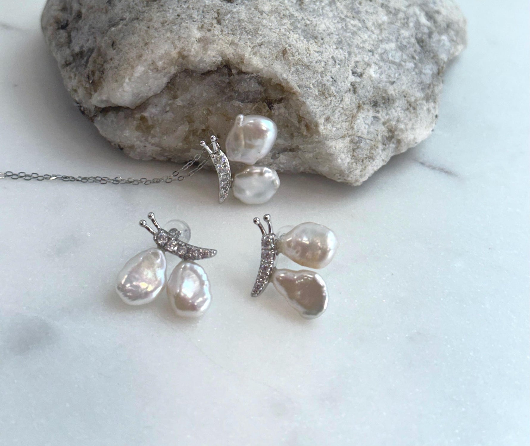 white iridescent petal Keshi pearls s925 silver butterfly earrings necklace pendant set for her