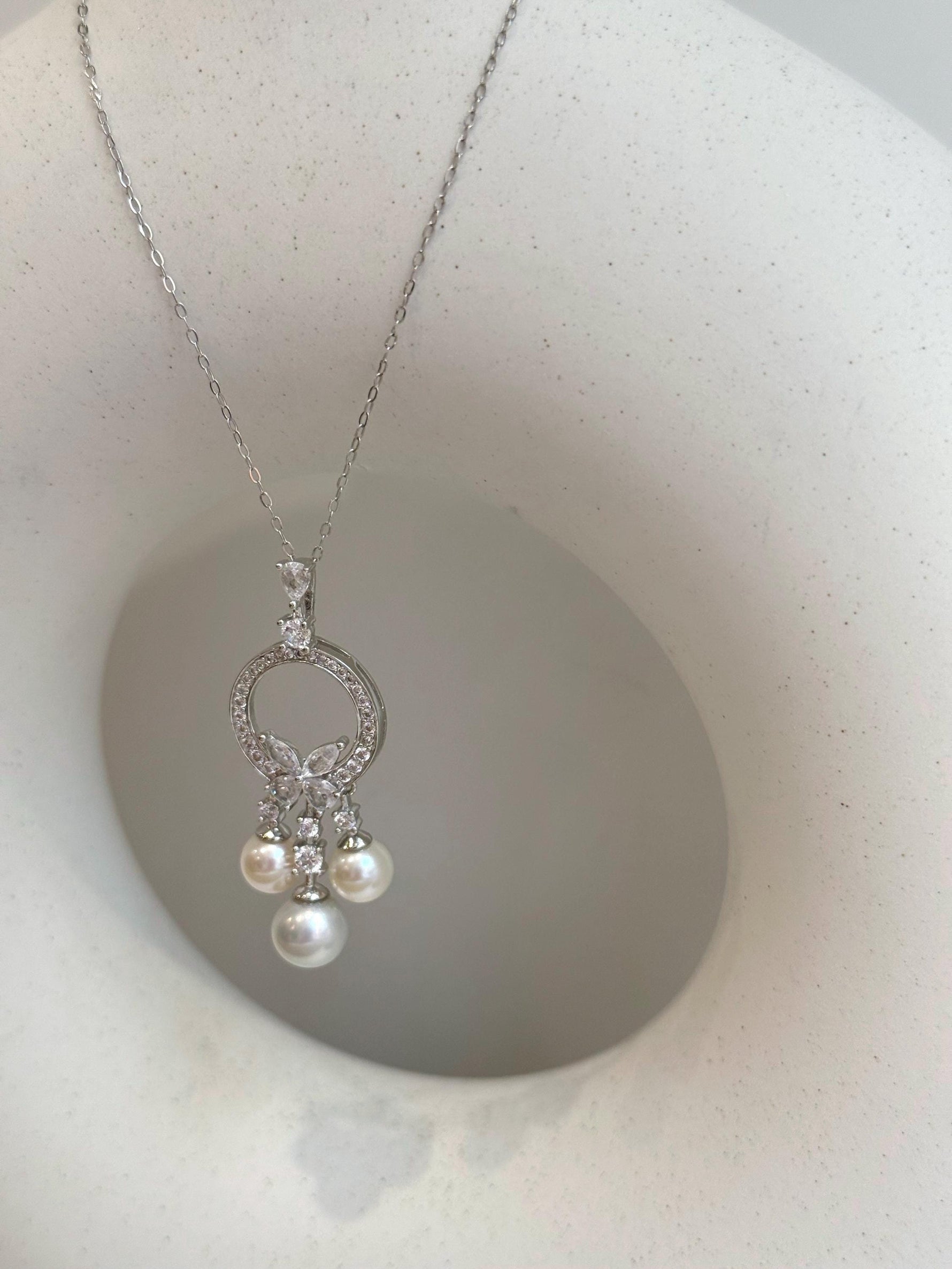 tri Akoya ocean peasls s925 silver floral pendant necklace set for her graduation