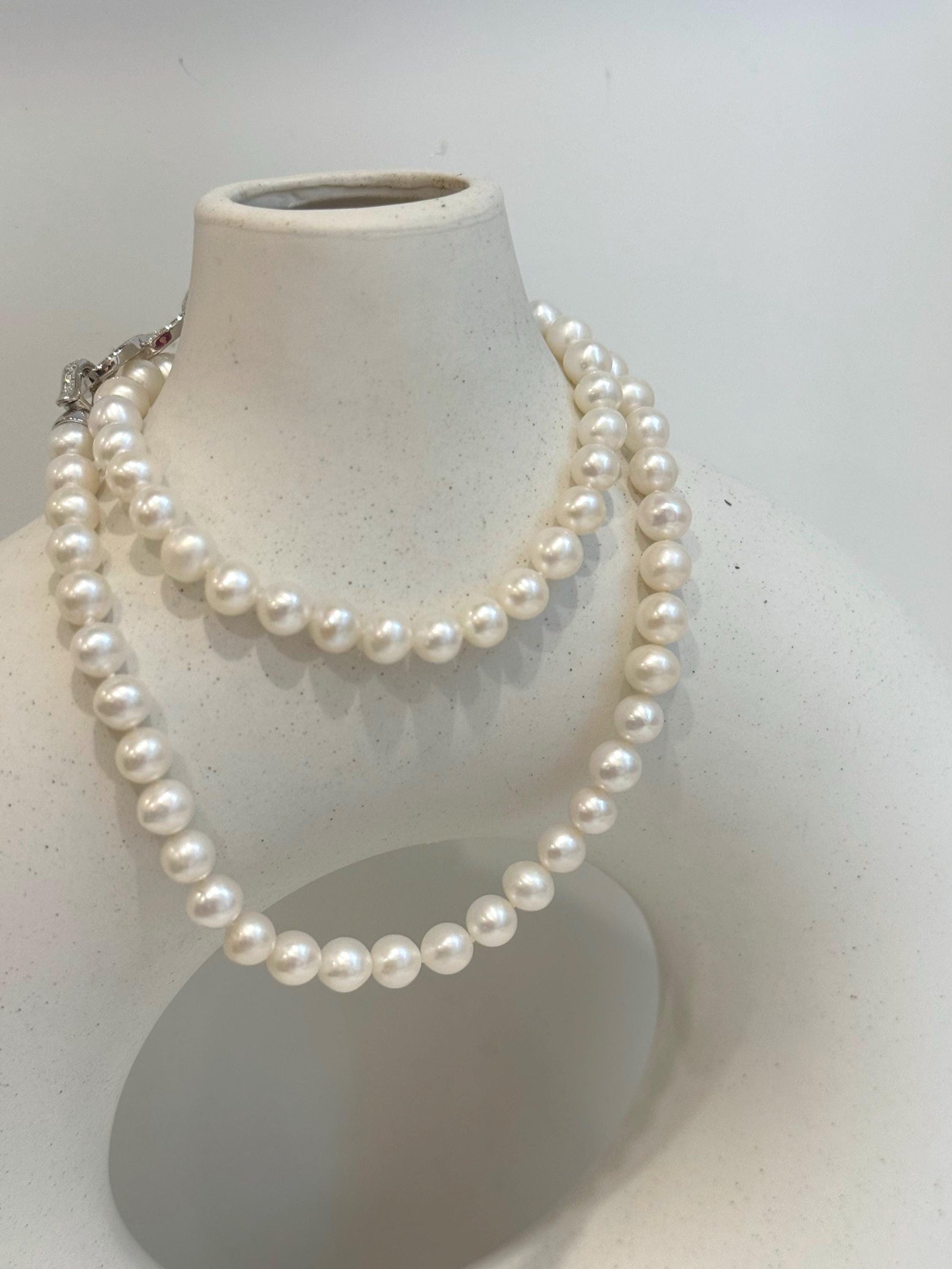 freshwater white pearls s925 silver necklace stand for her birthday