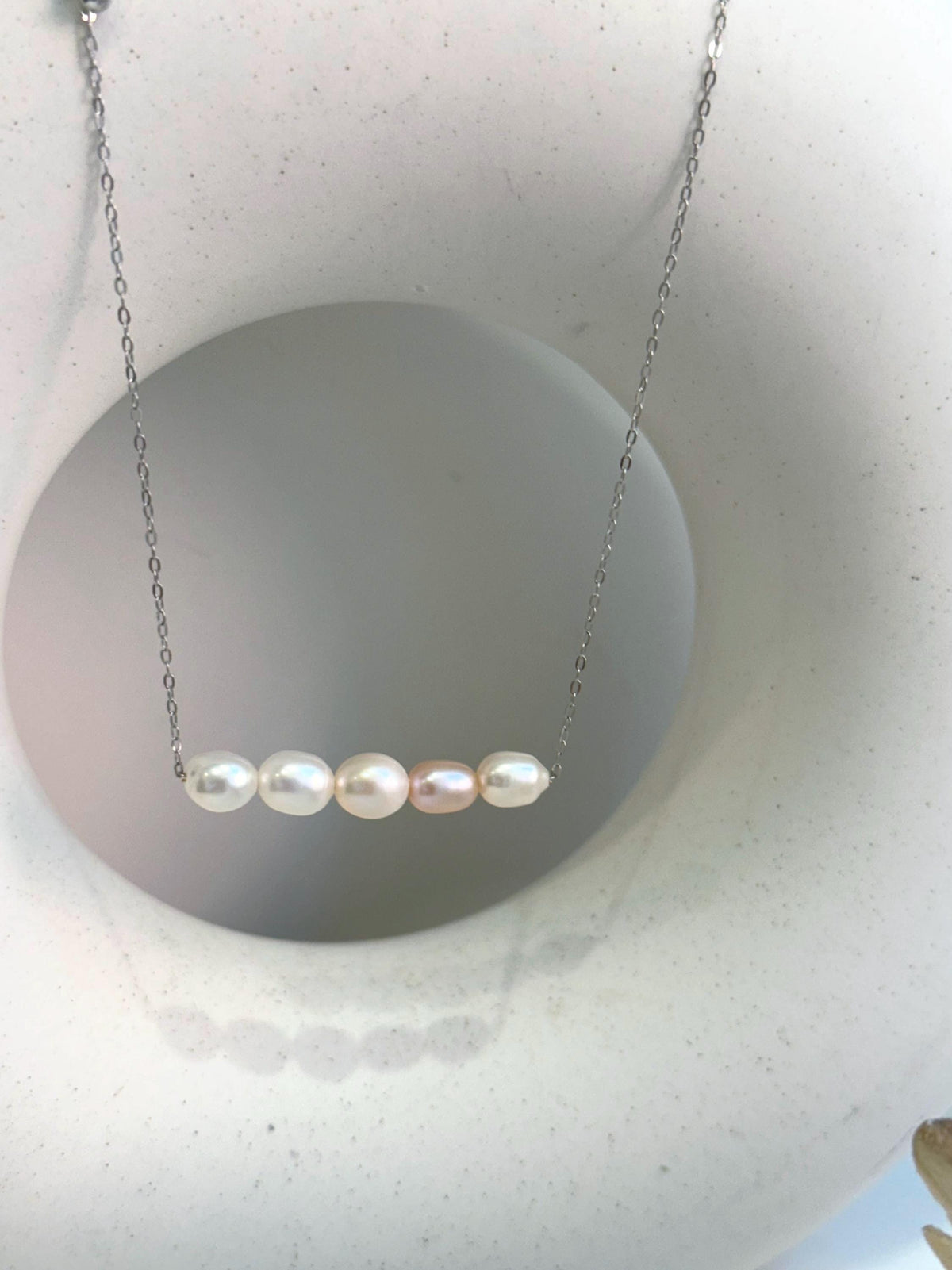cheap 5pcs Freshwater ivory rose Keshi pearls s925 silver balancing necklace set for her