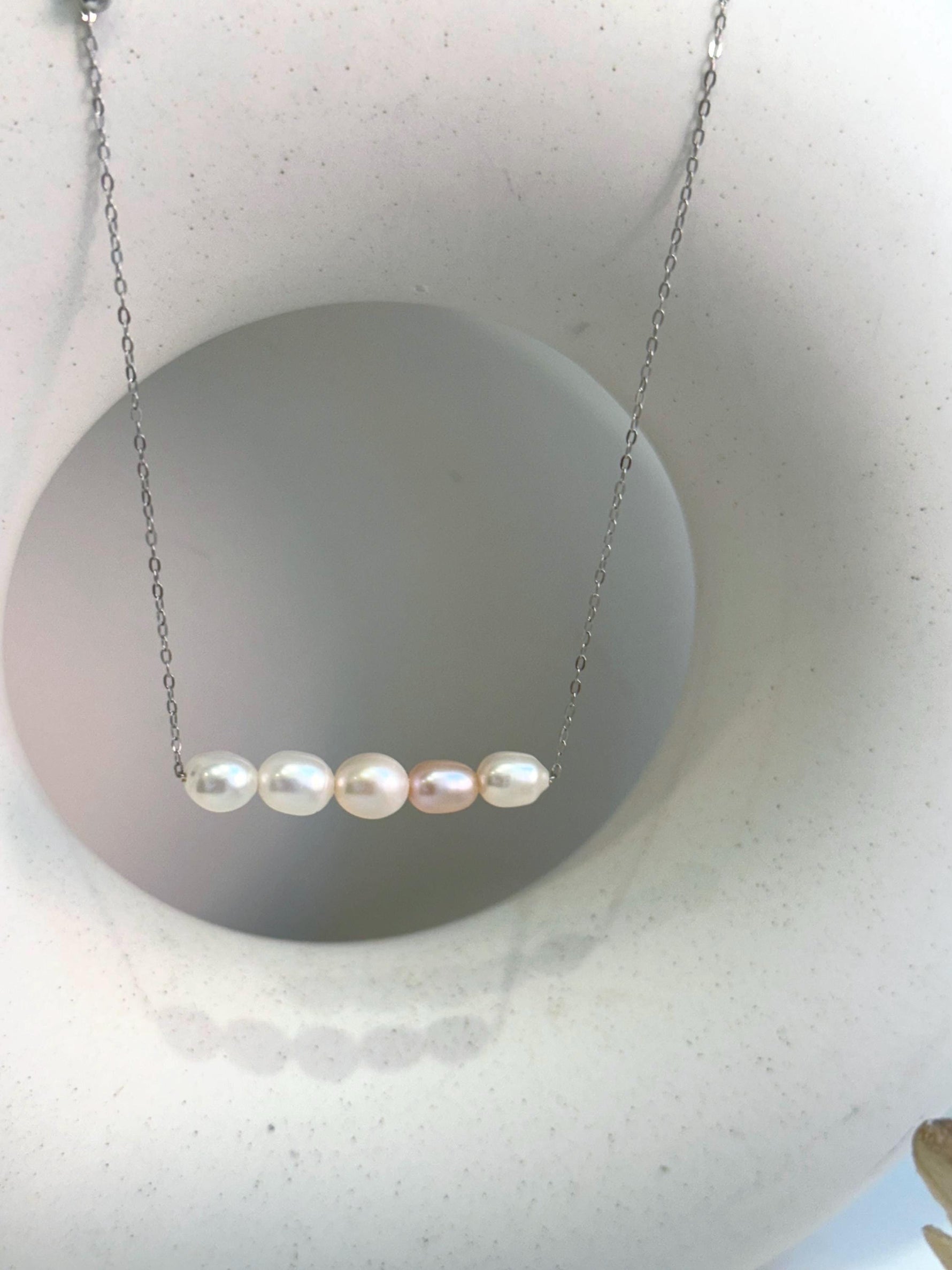 cheap 5pcs Freshwater ivory rose Keshi pearls s925 silver balancing necklace set for her