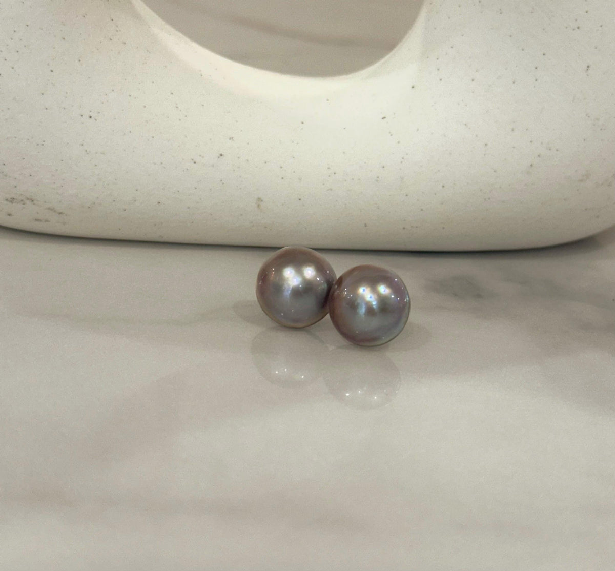 Insale strong luster mauve iridescent round ocean Mabe earrings S925 silver minimalist earrings Gift for her anniversary birthday