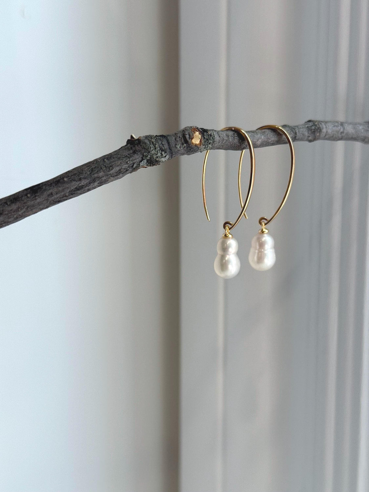Strong Luster Peanut Keshi pearls S925 silver earrings hooks drop daily office