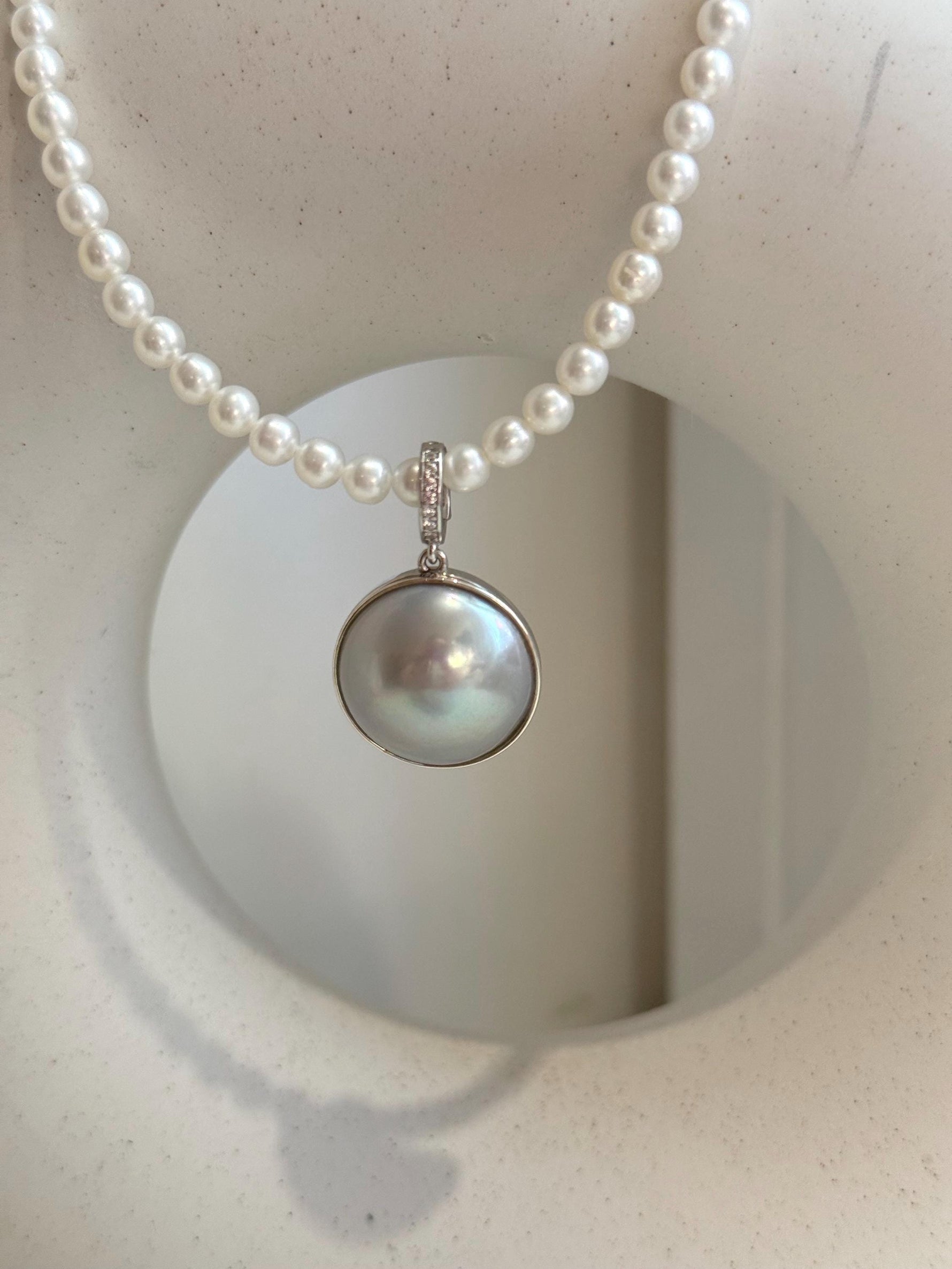 18.8mm clean smooth extreme luster Mirrored Freshwater Blue silver Mabe Pearl S925 silver pendant with white pearl necklace set.