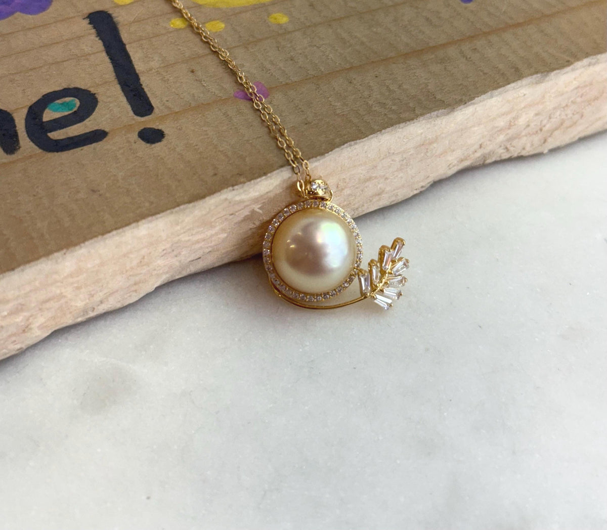 12.3mm Insale Extreme luster mirrored South Sea light Golden ocean Pearl S925 silver whale pendant chain Anniversary birthday Gift for her