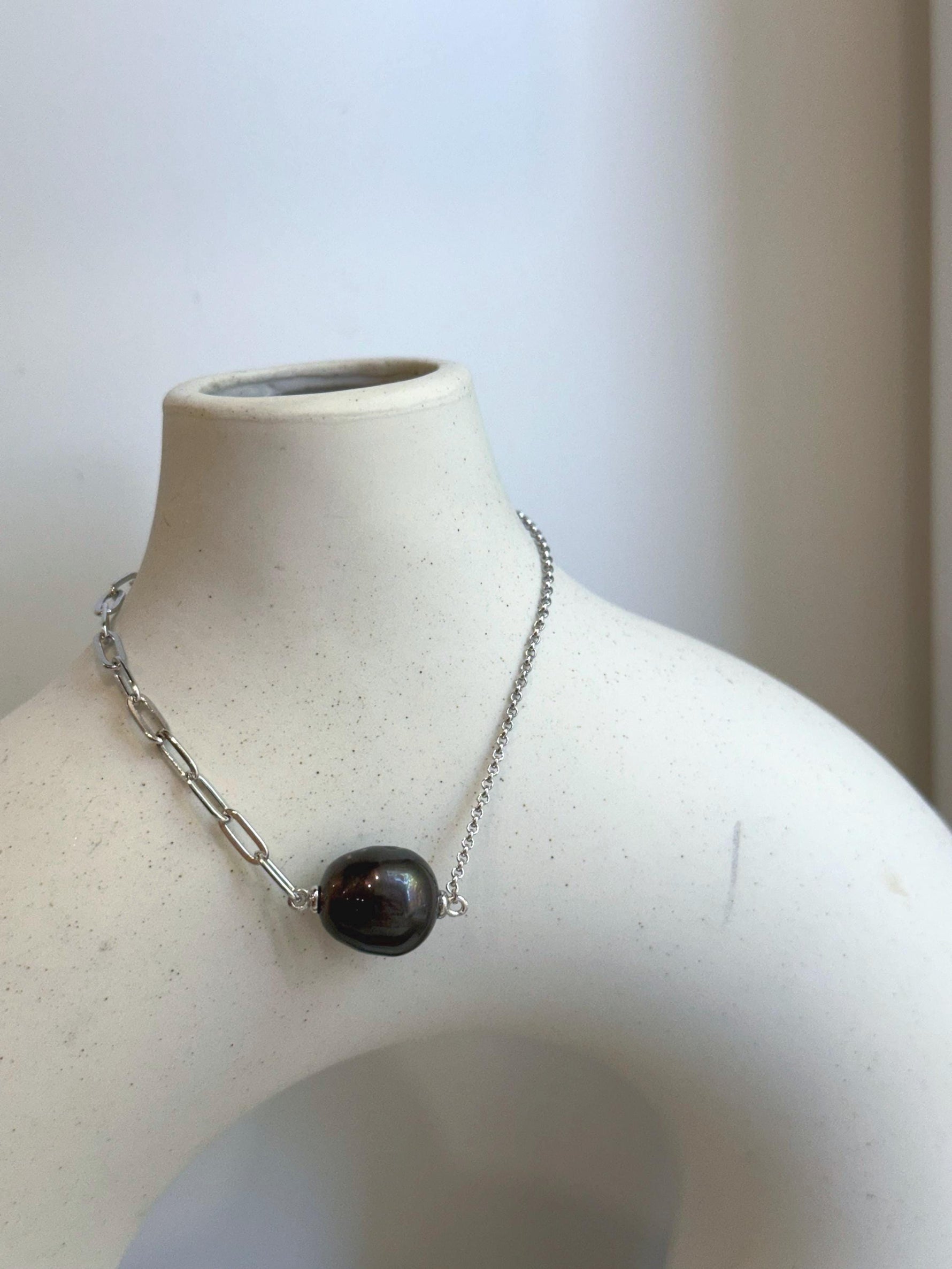 11.2mm Extreme luster mirrored Tahitian Ocean Saltwater Elegant black deep chocolate pearl s925 silver adjustable daily bracelet. To 7.6”