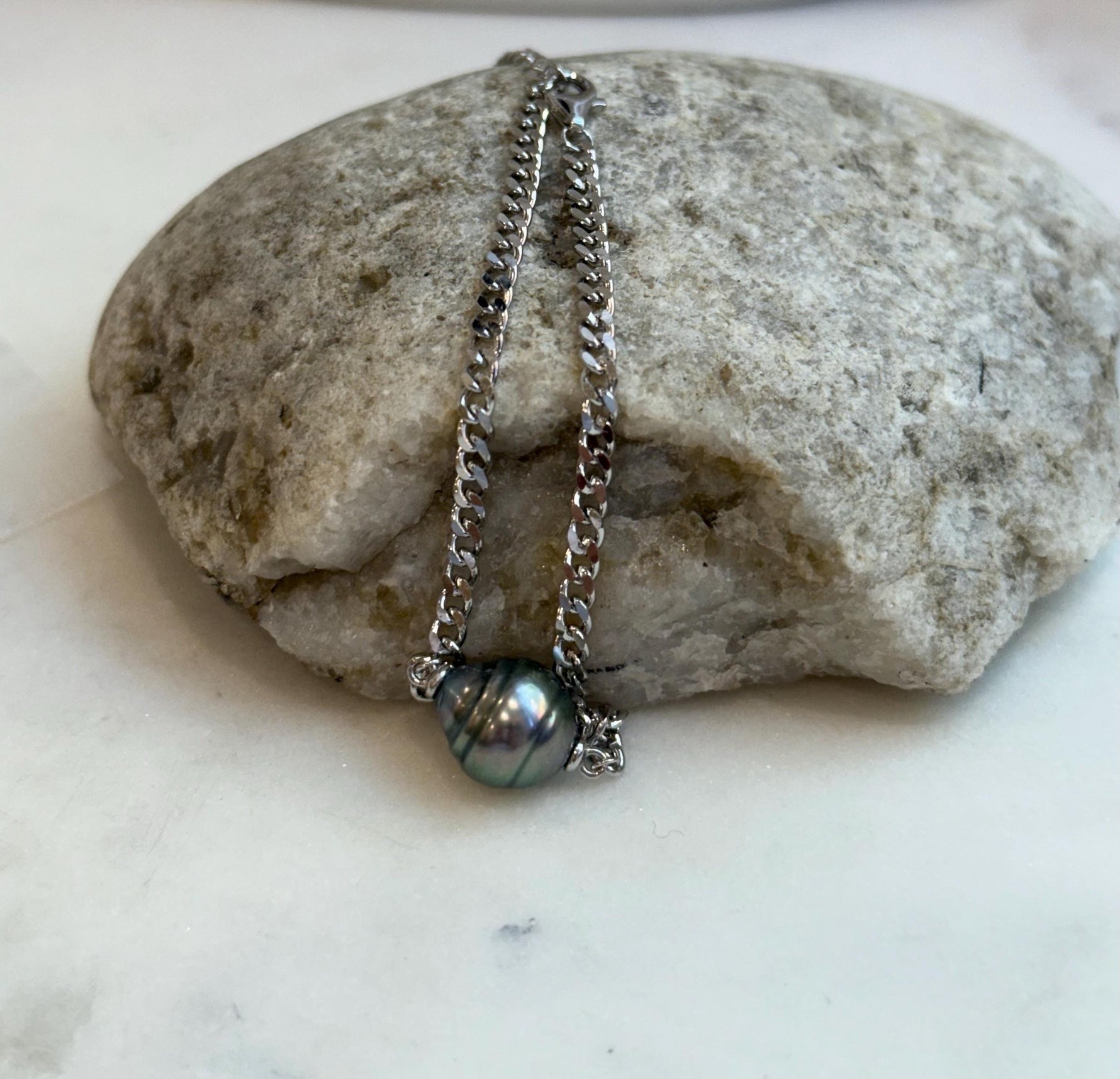 10.2mm Extreme luster mirrored Tahitian Ocean Saltwater Elegant Silver green Pearl s925 silver adjustable daily bracelet.