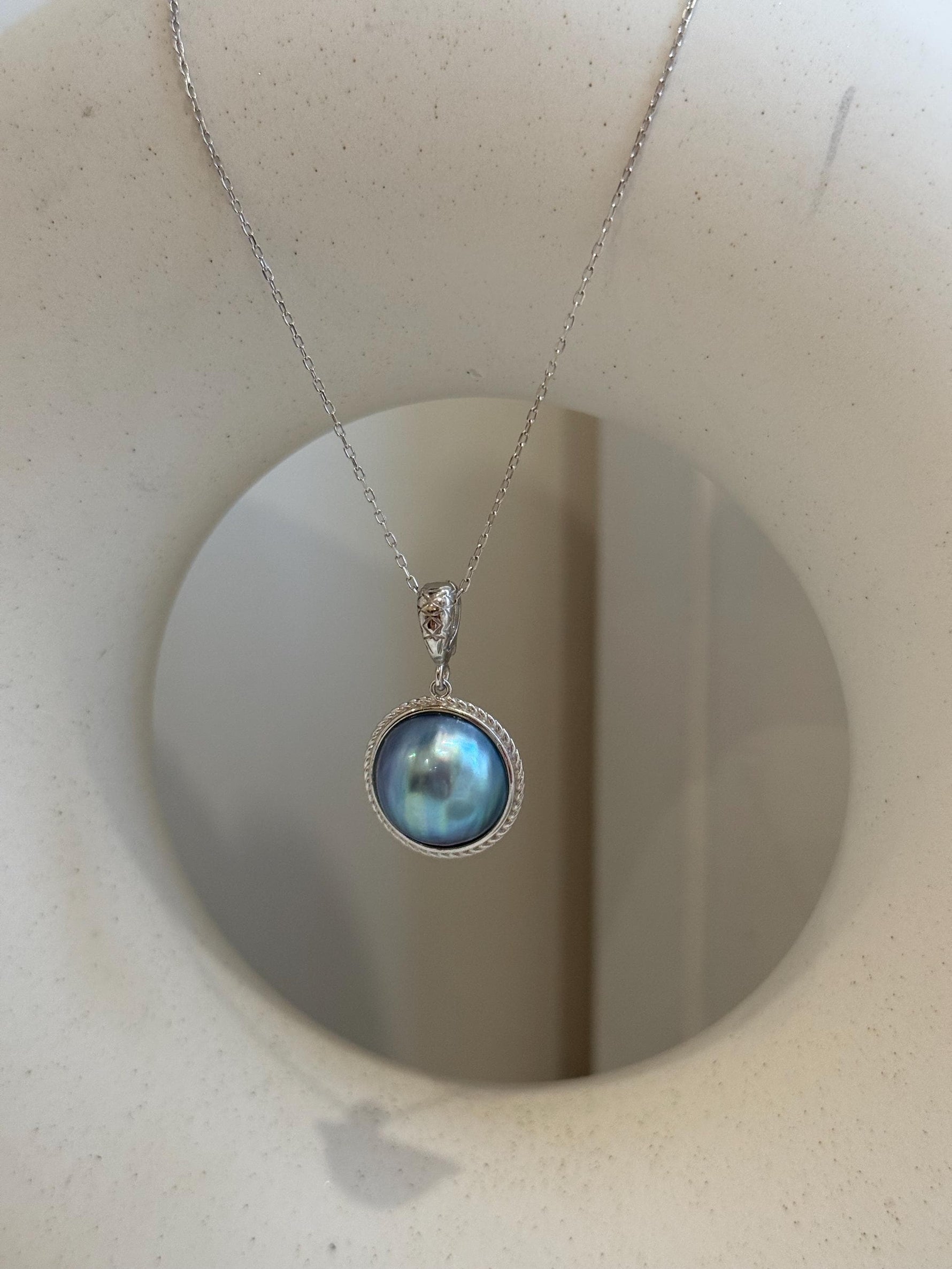 Insale strong luster purple green blue iridescent ocean Mabe dazzling s925 silver earrings & pendant necklace set. Gift for her birthday.
